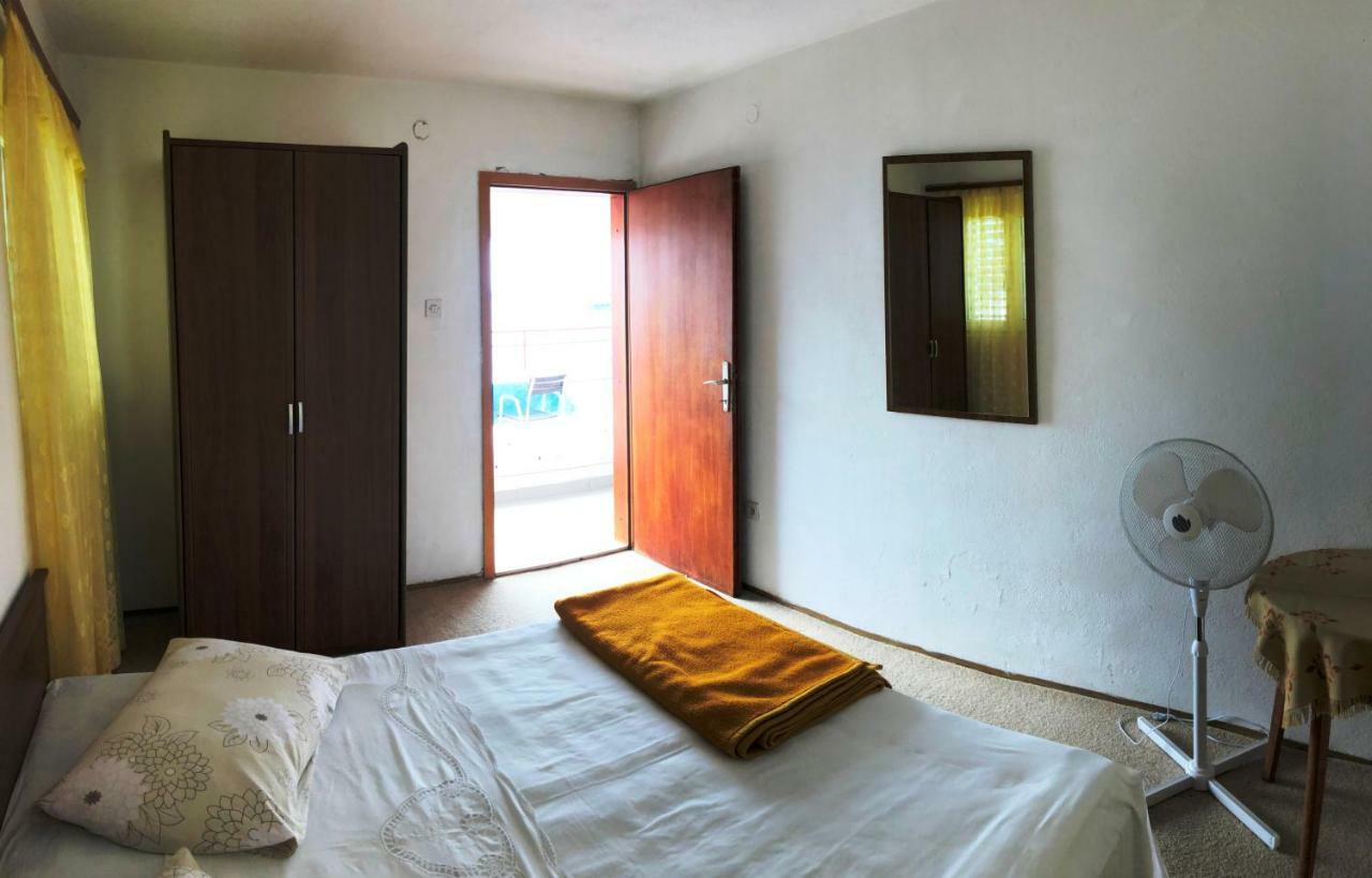 Apartmani Zorka Podstrana Exterior photo